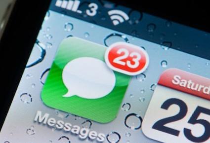 إستعمال ال Whatsapp يرفع احتمال وقوع الحادث اربع مرات